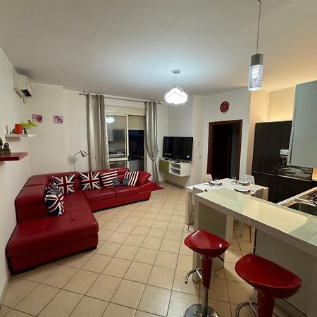 3 Bedrooms Apartment Shkodër Exteriör bild