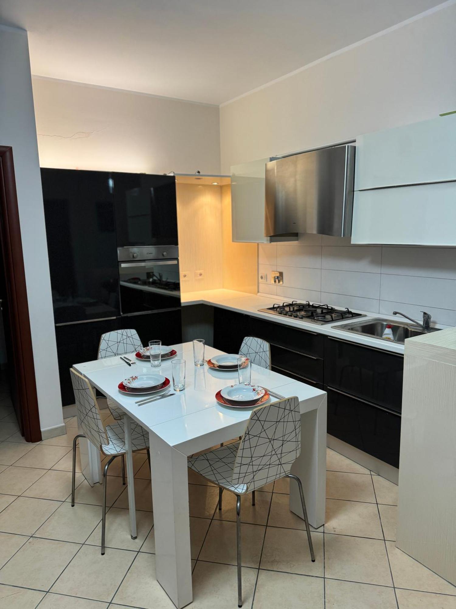 3 Bedrooms Apartment Shkodër Exteriör bild